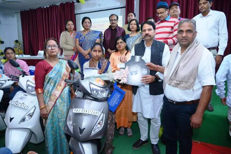Rameshwari Devi Girls College: campus photo 5