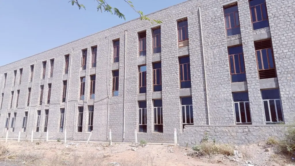 Ramseen College: campus photo 3