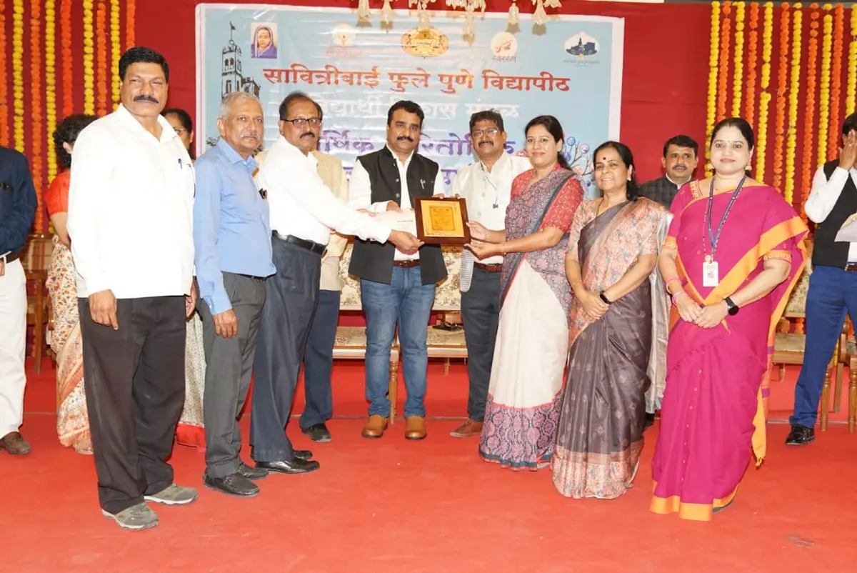 Rayat Shikshan Sanstha's Mahatma Phule Mahavidyalaya: campus photo 1