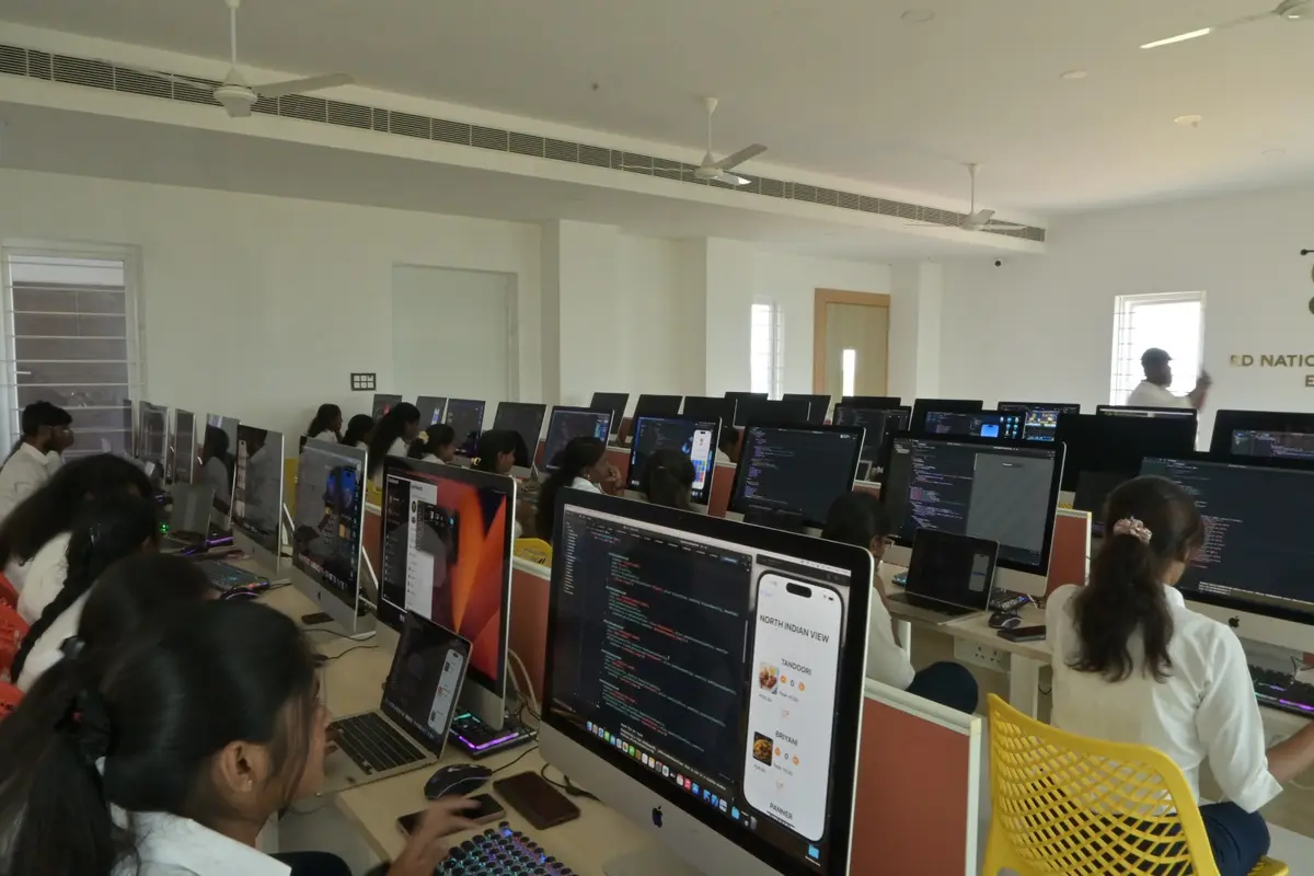 RD National Arts and Science co education college: campus photo 7