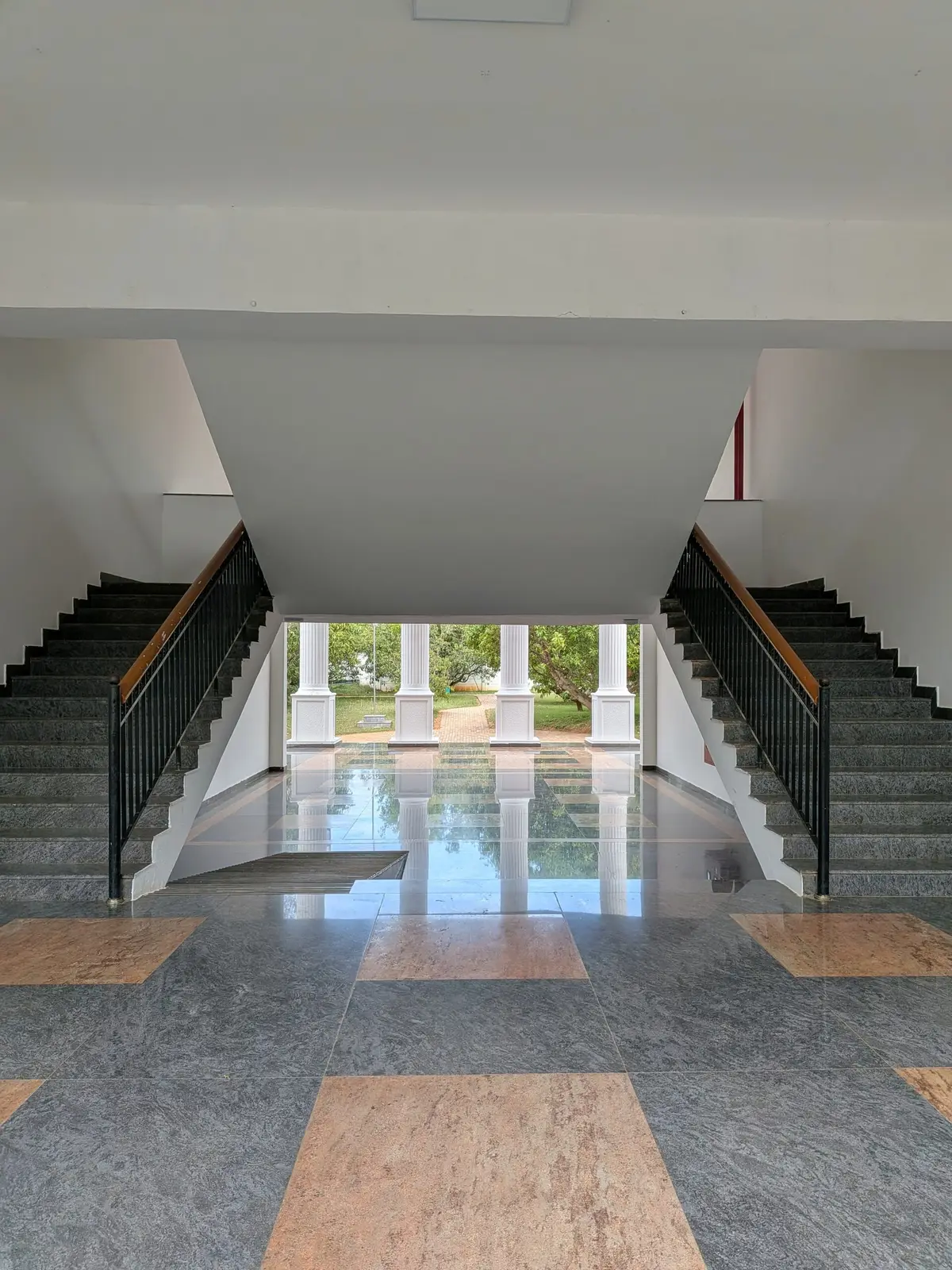 Regional College of Management and Entrepreneurship campus photo 2
