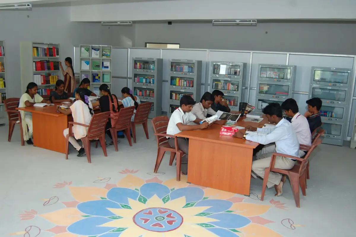 Renganayagi Varatharaj College of Engineering: campus photo 2
