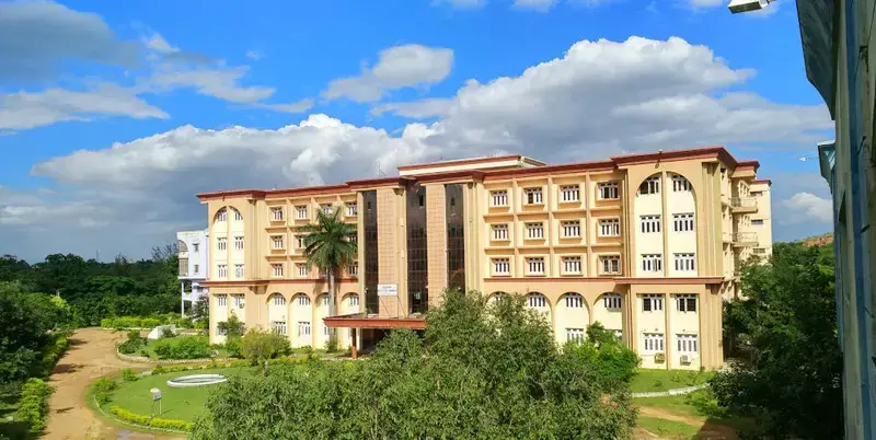 Roland Institute Of Technology: campus photo 5