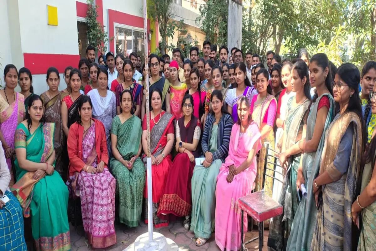 Roshan College of Education, Shri Nagar Colony: campus photo 5