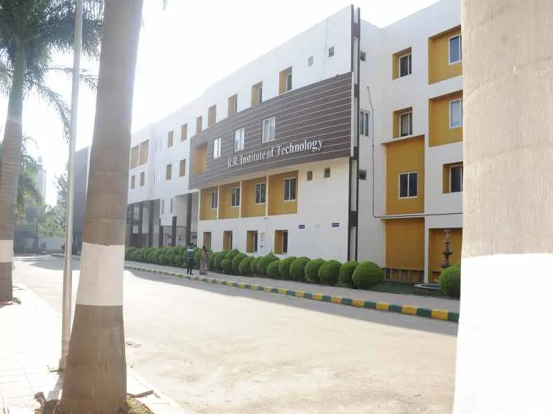 ROIB campus photo 4