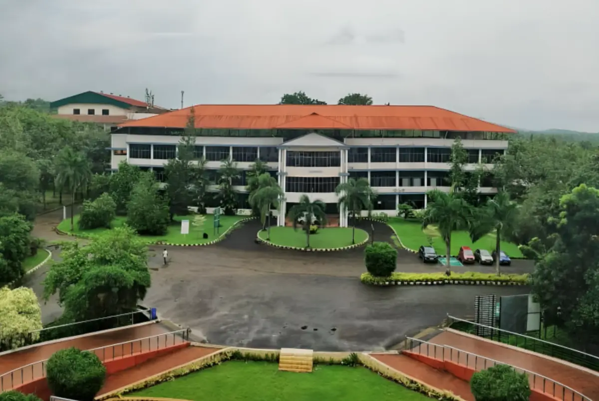 S.C.M.S. School of Engineering Technology, Vidyanagar, Palisserry, Karukutty P.O., Ernakulam: campus photo 3