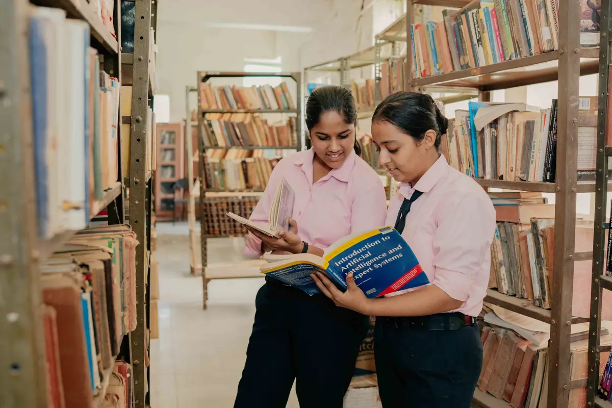 S. D. S. Girls College: campus photo 3