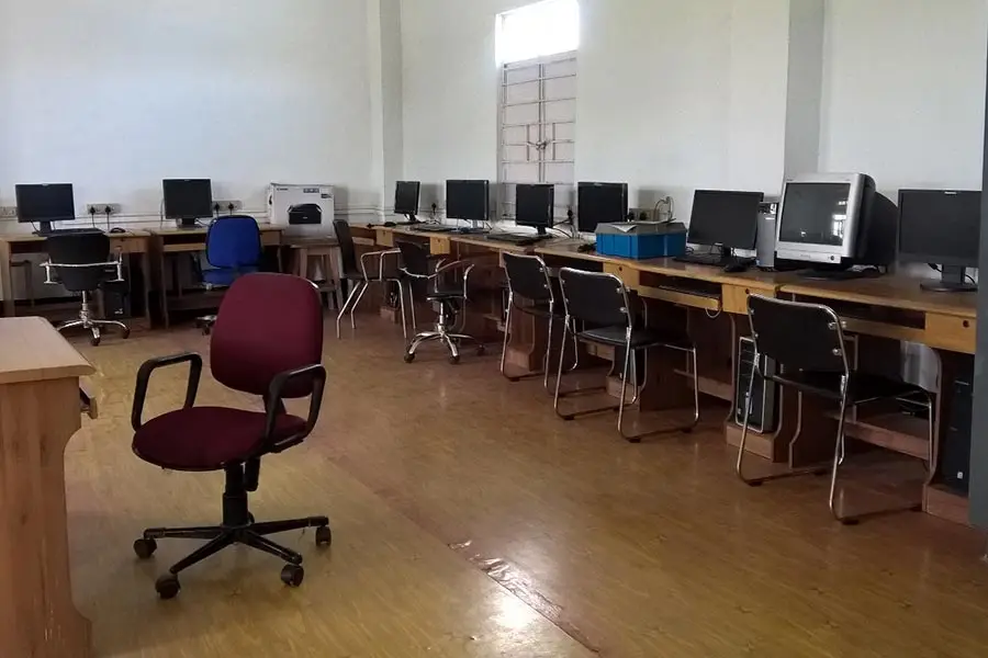 S. Kula Women's College: campus photo 4