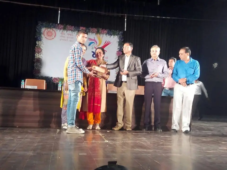 S. P. B. English Medium College of Commerce: campus photo 2