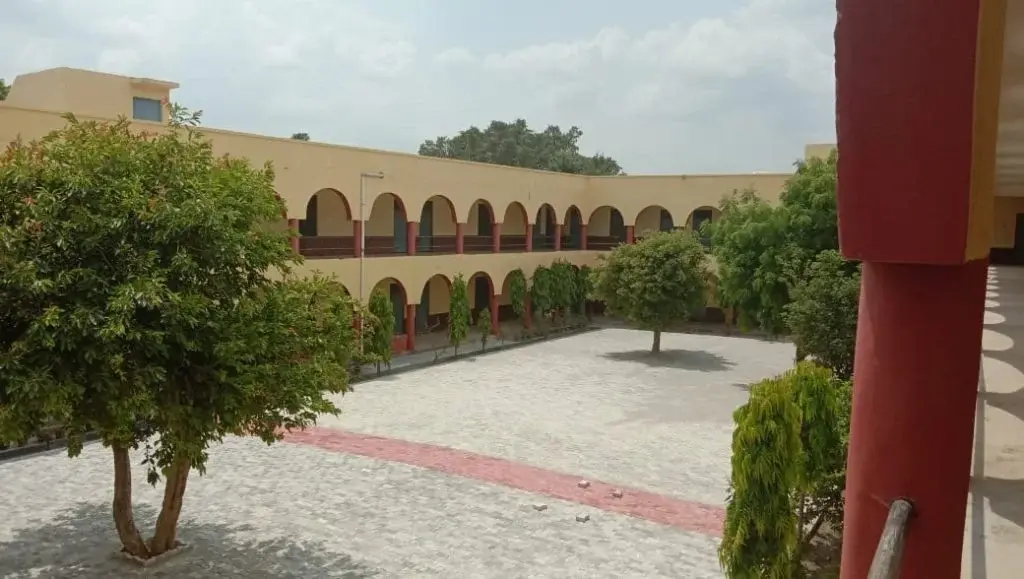 S.R Degree College Ukkhrra: campus photo 5