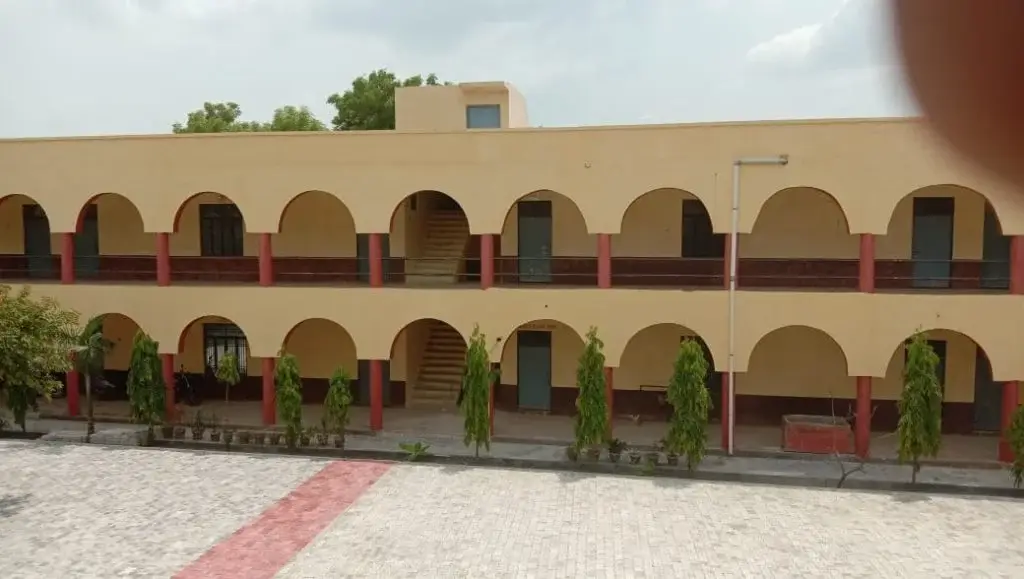 S.R Degree College Ukkhrra: campus photo 4
