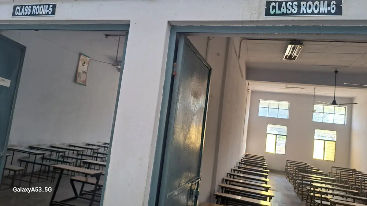 S.R.M. College of Education: campus photo 3