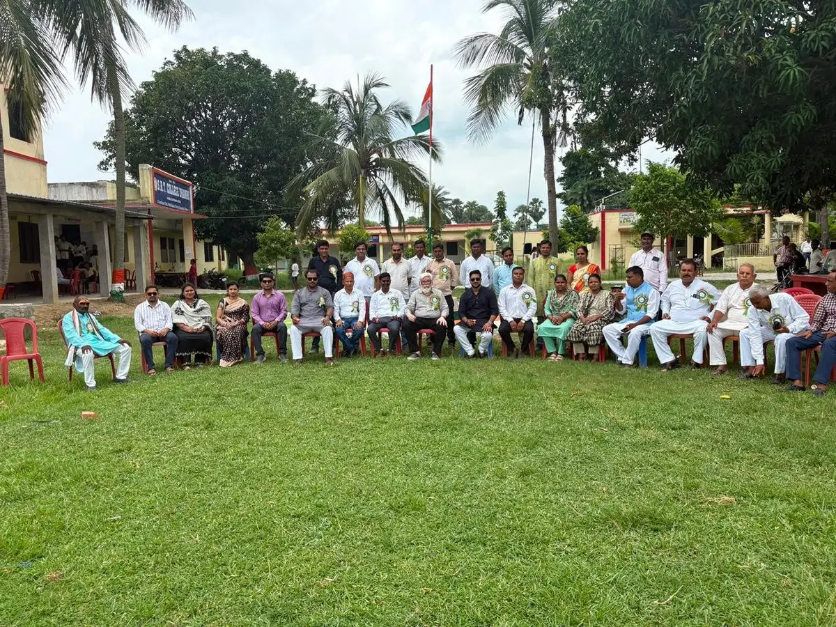 S R T College: campus photo 1