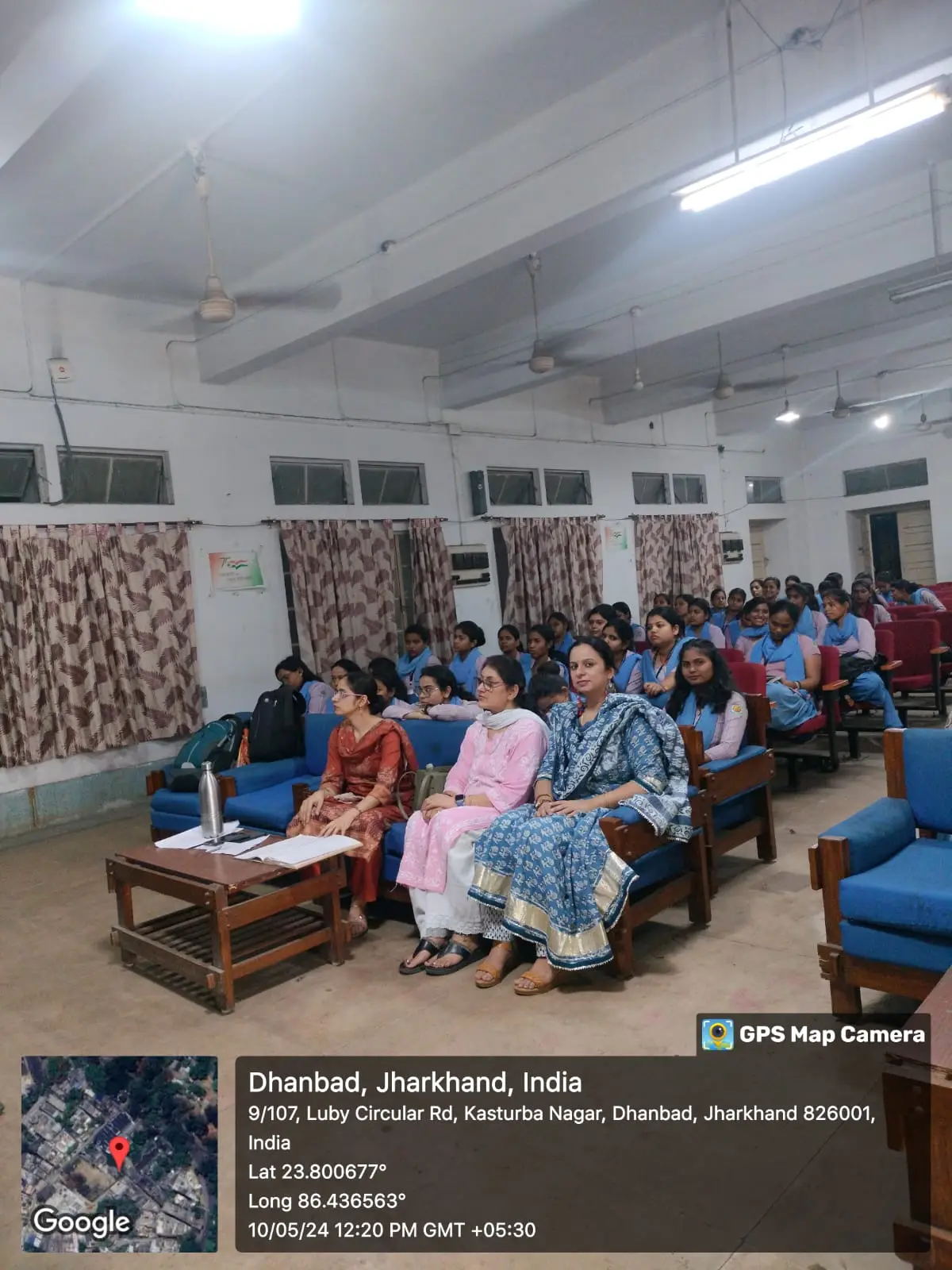 S.S.L.N.T Mahila College: campus photo 4
