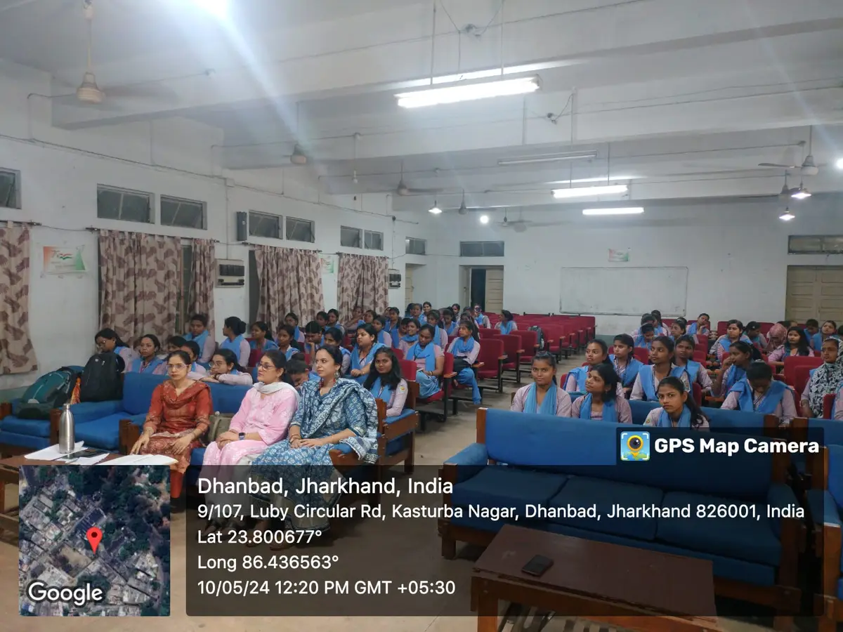 S.S.L.N.T Mahila College: campus photo 2