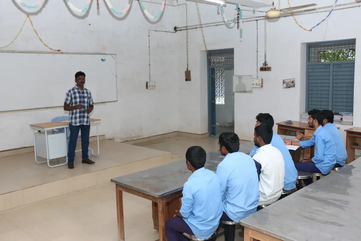 S.V.Arts College Tirupati Urban: campus photo 3