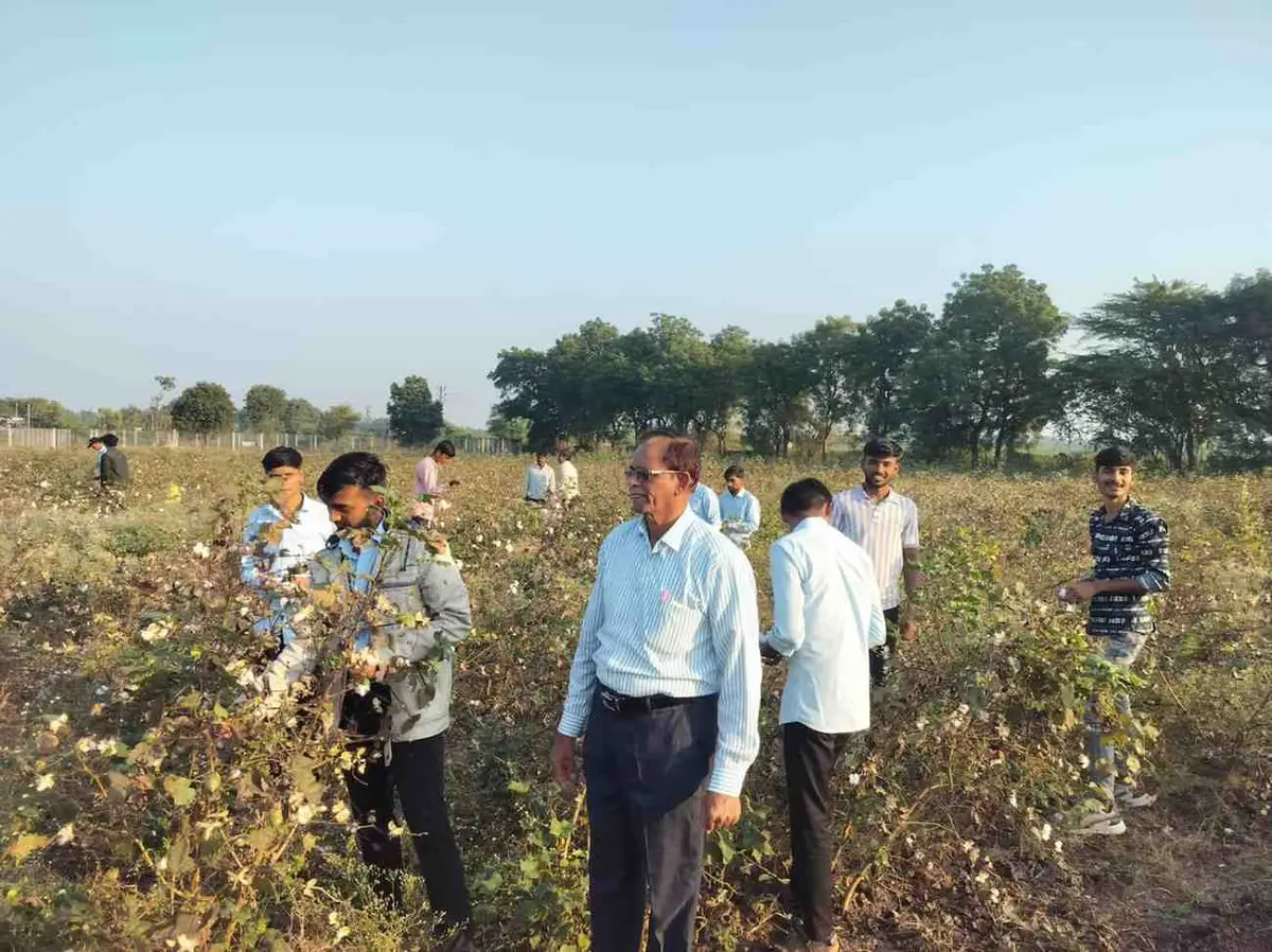 S.V.Ss, VIKASRATNA SARKARSAHEB RAWAL, COLLEGE OF AGRICULTURE: campus photo 3