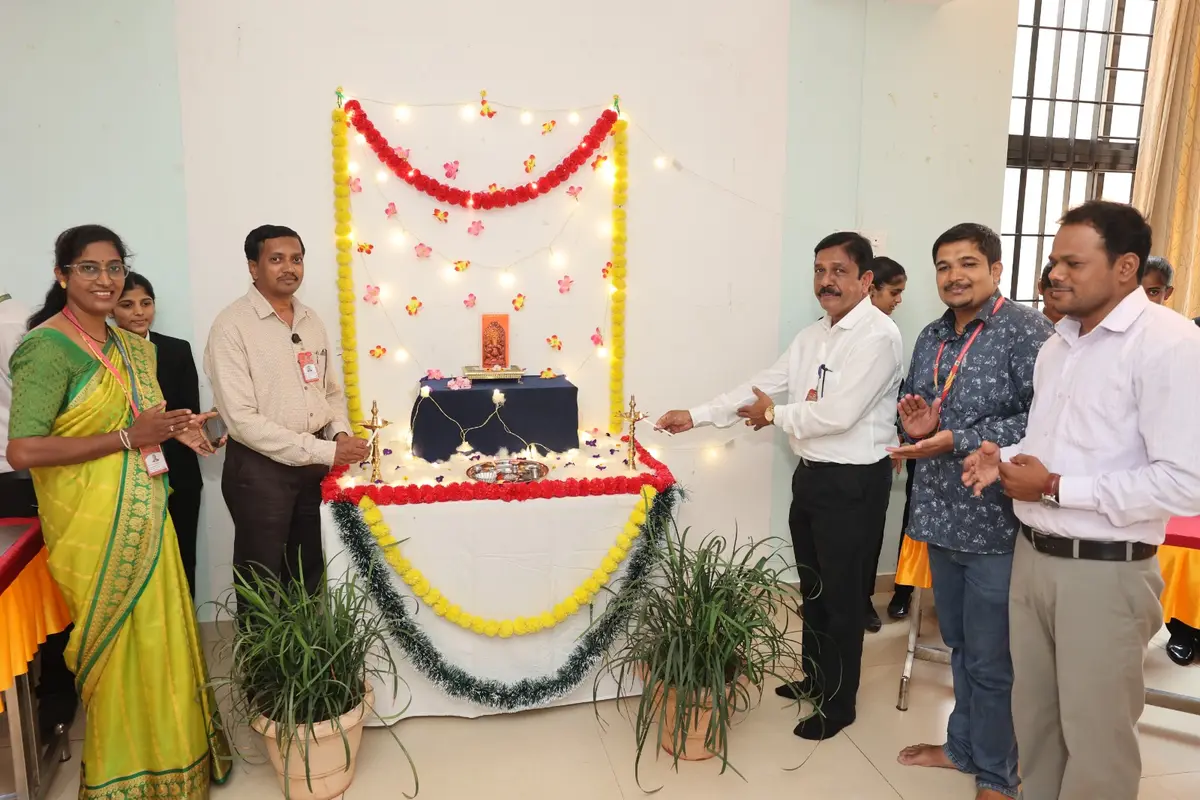 Sadguru Gadage Maharaj College: campus photo 1