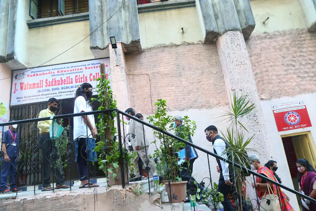 Sadhubella Education Societys J Watumull Sadhubella Girls College Ulhasnagar: campus photo 5