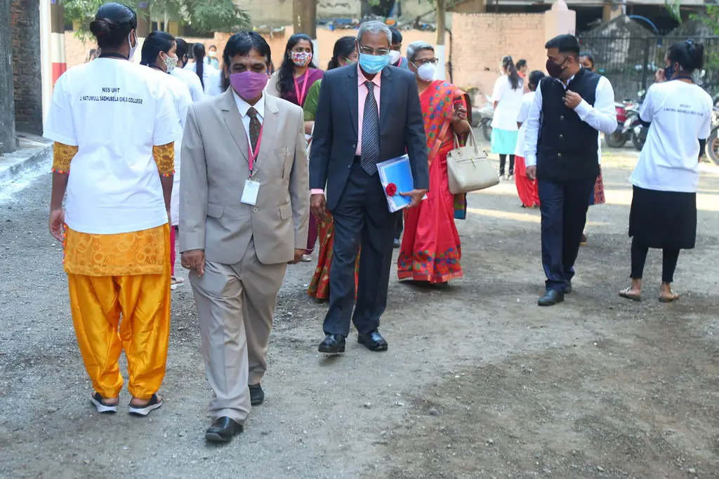 Sadhubella Education Societys J Watumull Sadhubella Girls College Ulhasnagar: campus photo 7