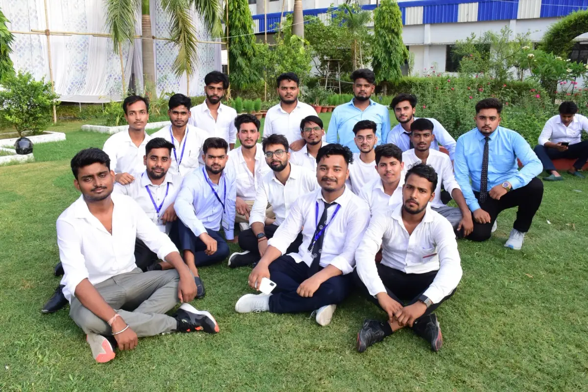 Sagar Institute of Technology and Management Department of Pharmacy: campus photo 1