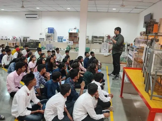 Sahjivan Shikshan Prasarak Mandals Vasantrao More Polytechnic: campus photo 7