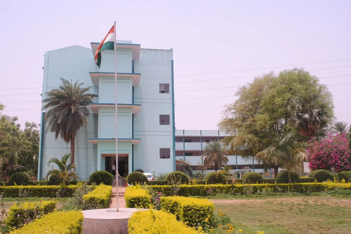 SBAM campus photo 3