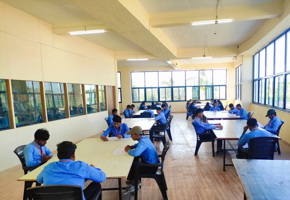 Sakeshwar Gramin Vikas Seva Sanstha Sau.Sundarbai Manik Adsul Polytechnic Chas Ahmedngar: campus photo 5