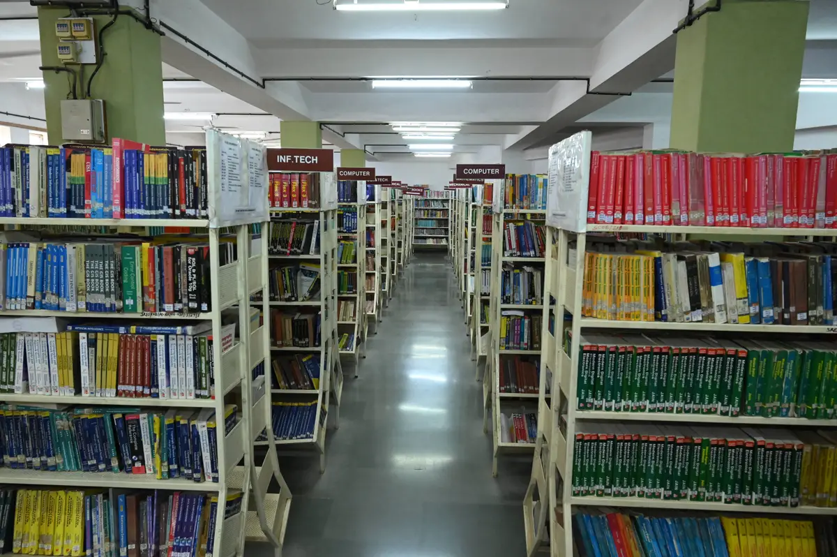 Sanjivani College of Engineering: campus photo 1