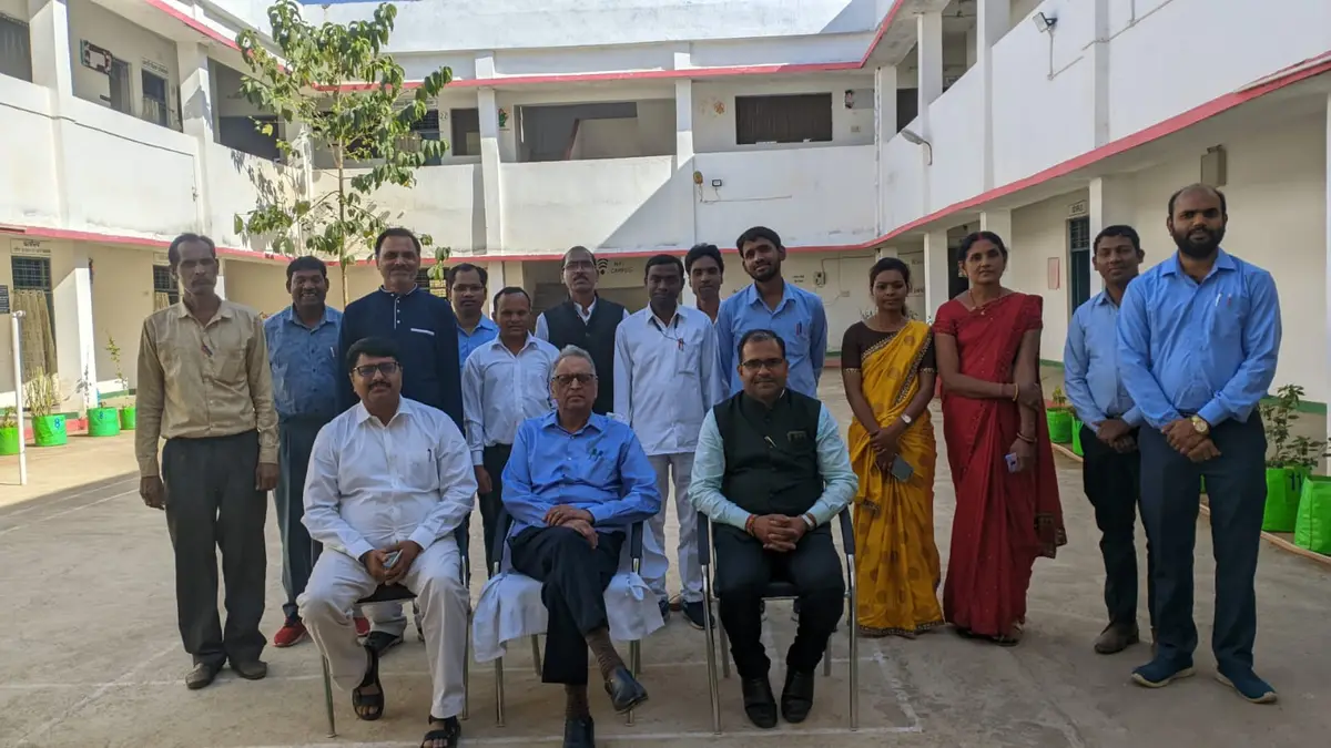 Sant Gahira Guru Vishwavidyalaya: campus photo 3