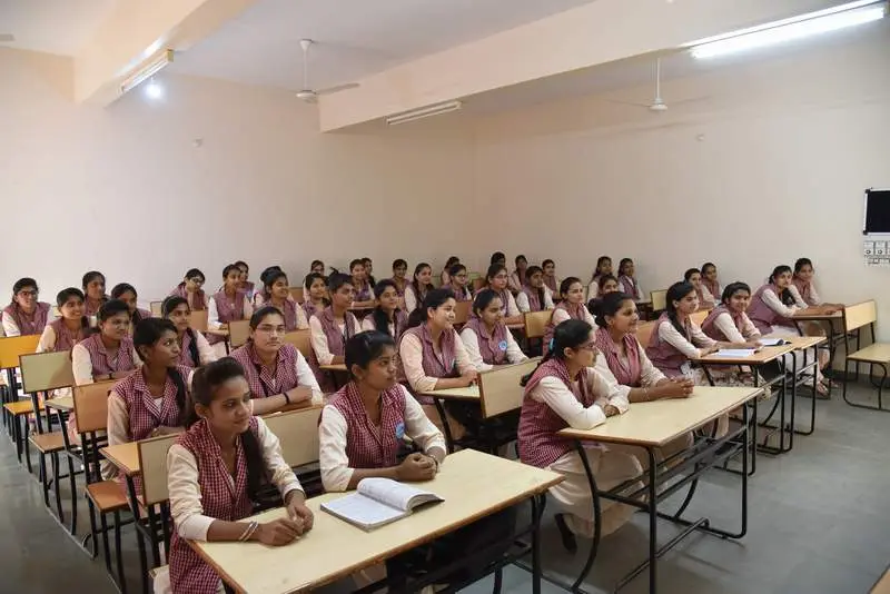 Sant Hirdram Girls College: campus photo 4