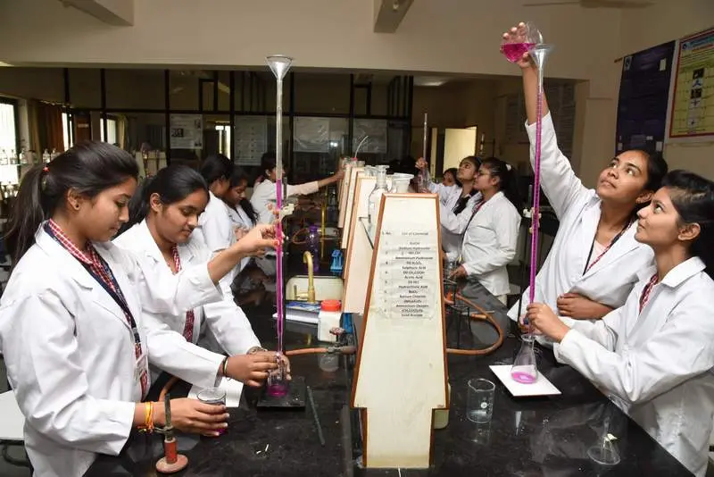 Sant Hirdram Girls College: campus photo 3