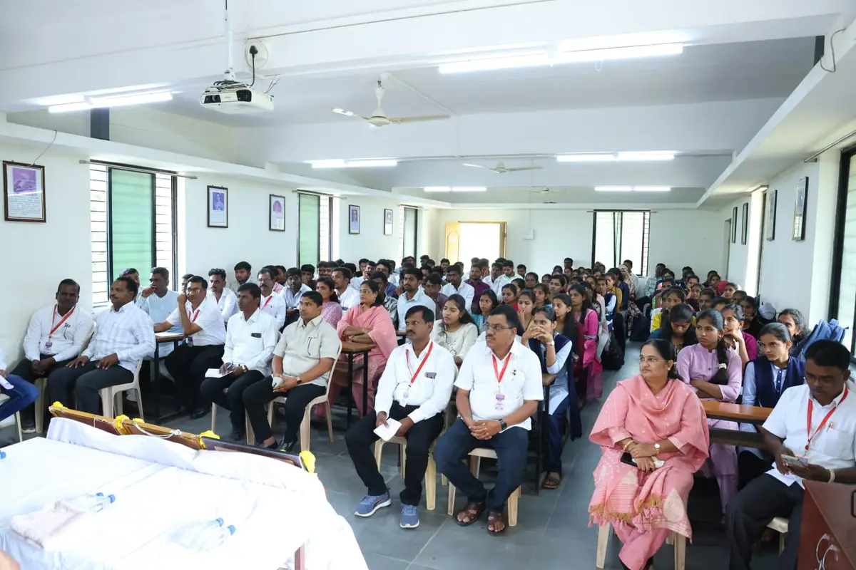 Santosh Bhimrao Patil Arts, Commerce & Science College Mandrup Tal.South Solapur: campus photo 4