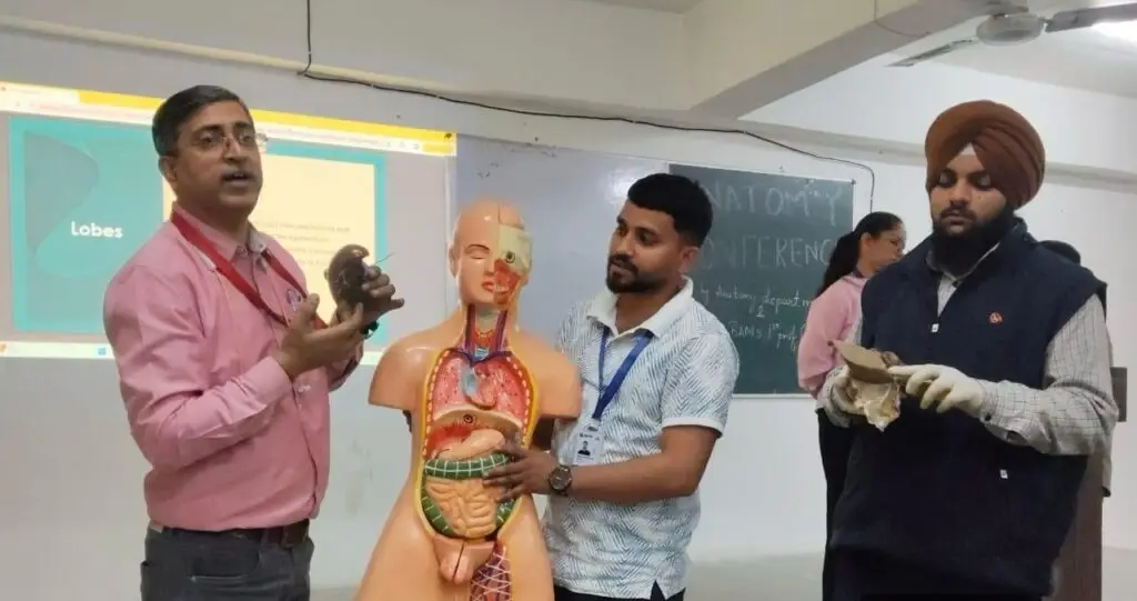 Saraswati Ayurved Hospital and Medical College Gharuan Distt Mohali: campus photo 4