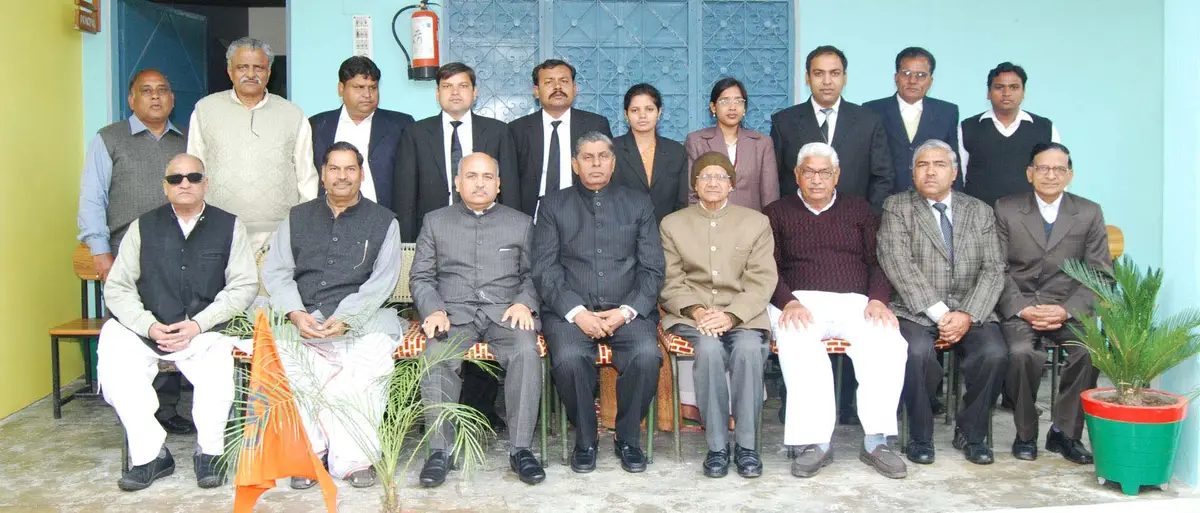 Saraswati Vidhya Mandir Law College Shikarpur: campus photo 3