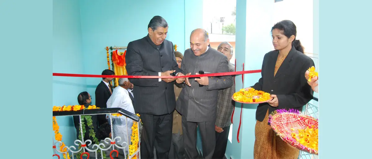 Saraswati Vidhya Mandir Law College Shikarpur: campus photo 2