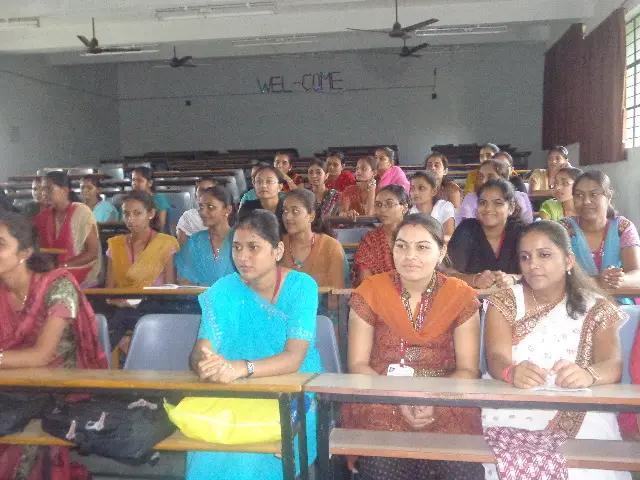 Sardar Patel Kelvani Mandal Mahila B.Ed.College Jetpur: campus photo 2