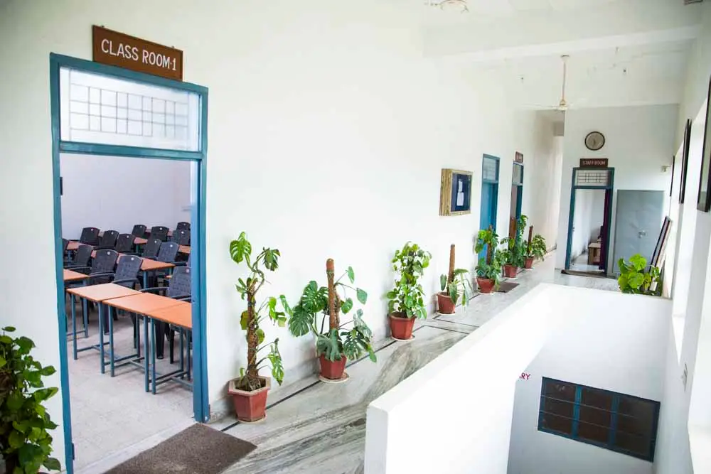 Sardar Patel Law College: campus photo 4