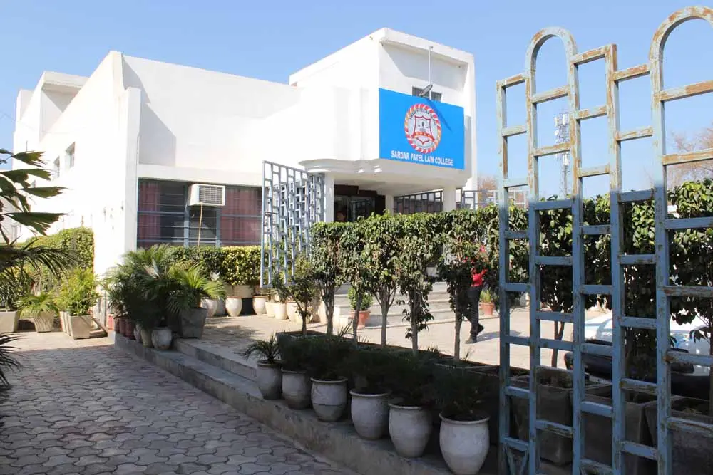 Sardar Patel Law College: campus photo 5