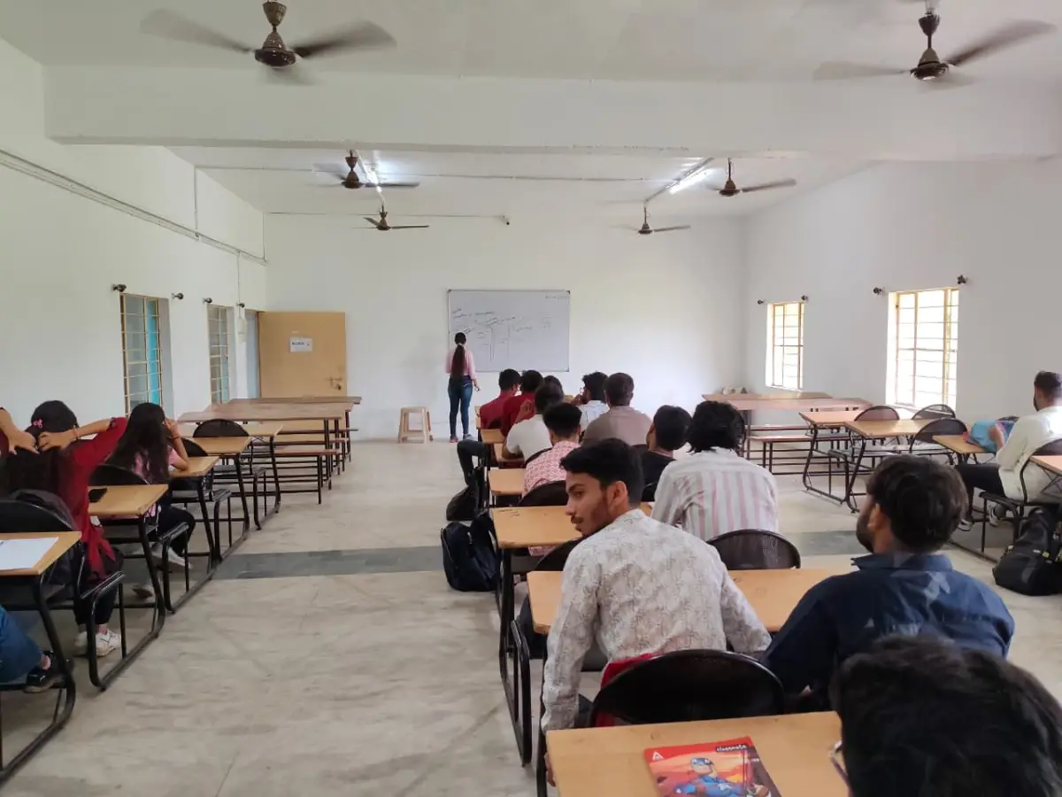 Sat Kaival College of Pharmacy, Saarsa 246: campus photo 2