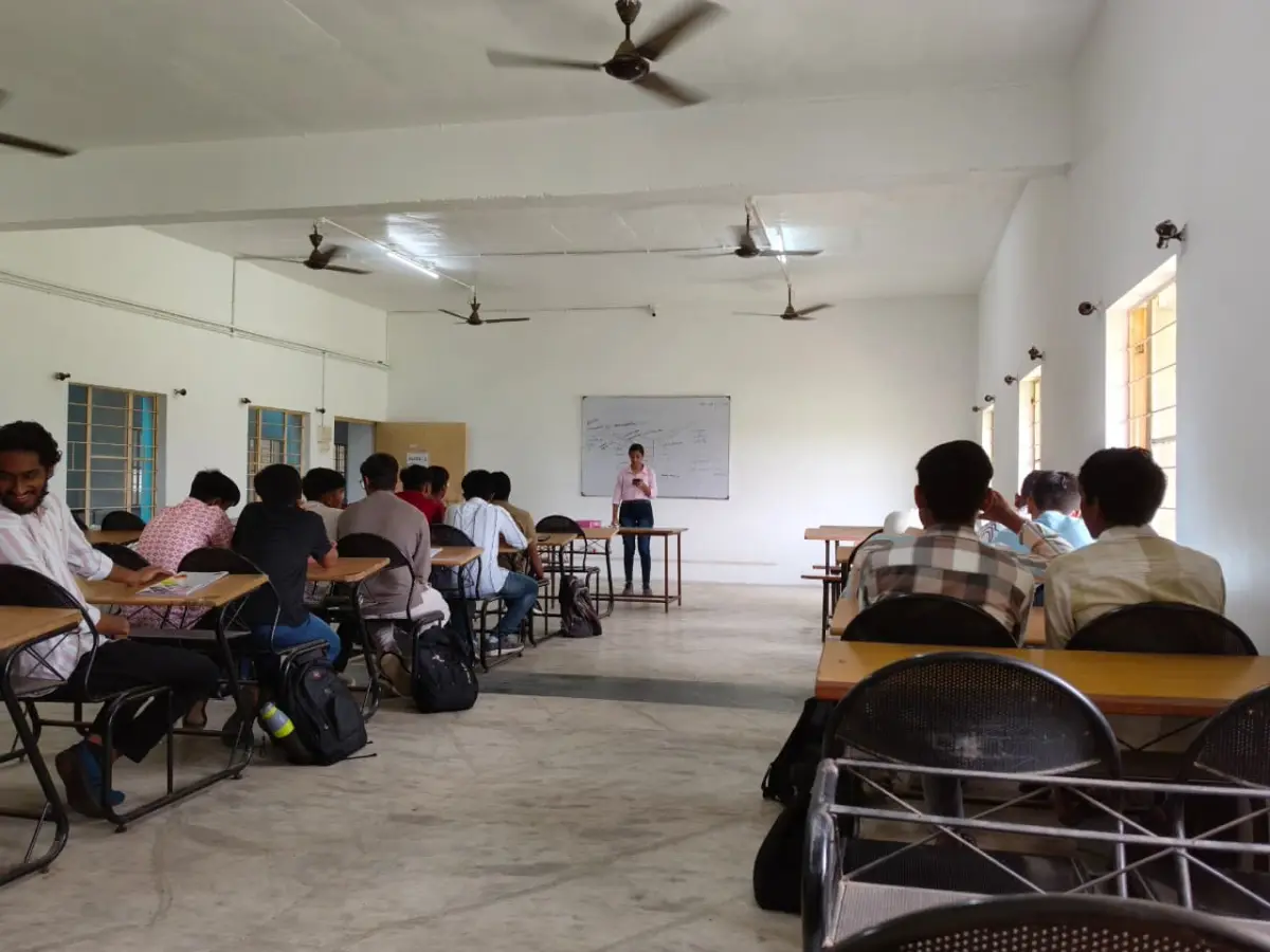 Sat Kaival College of Pharmacy, Saarsa 246: campus photo 3
