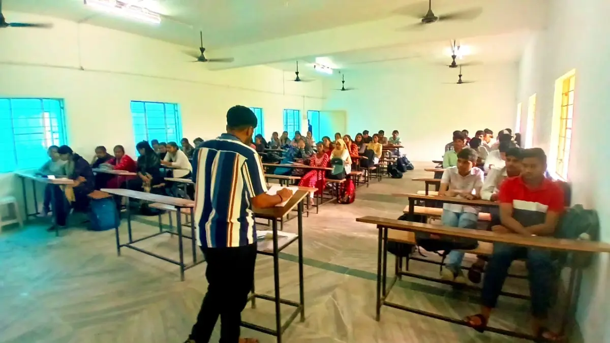 Sat Kaival College of Pharmacy, Saarsa 246: campus photo 8
