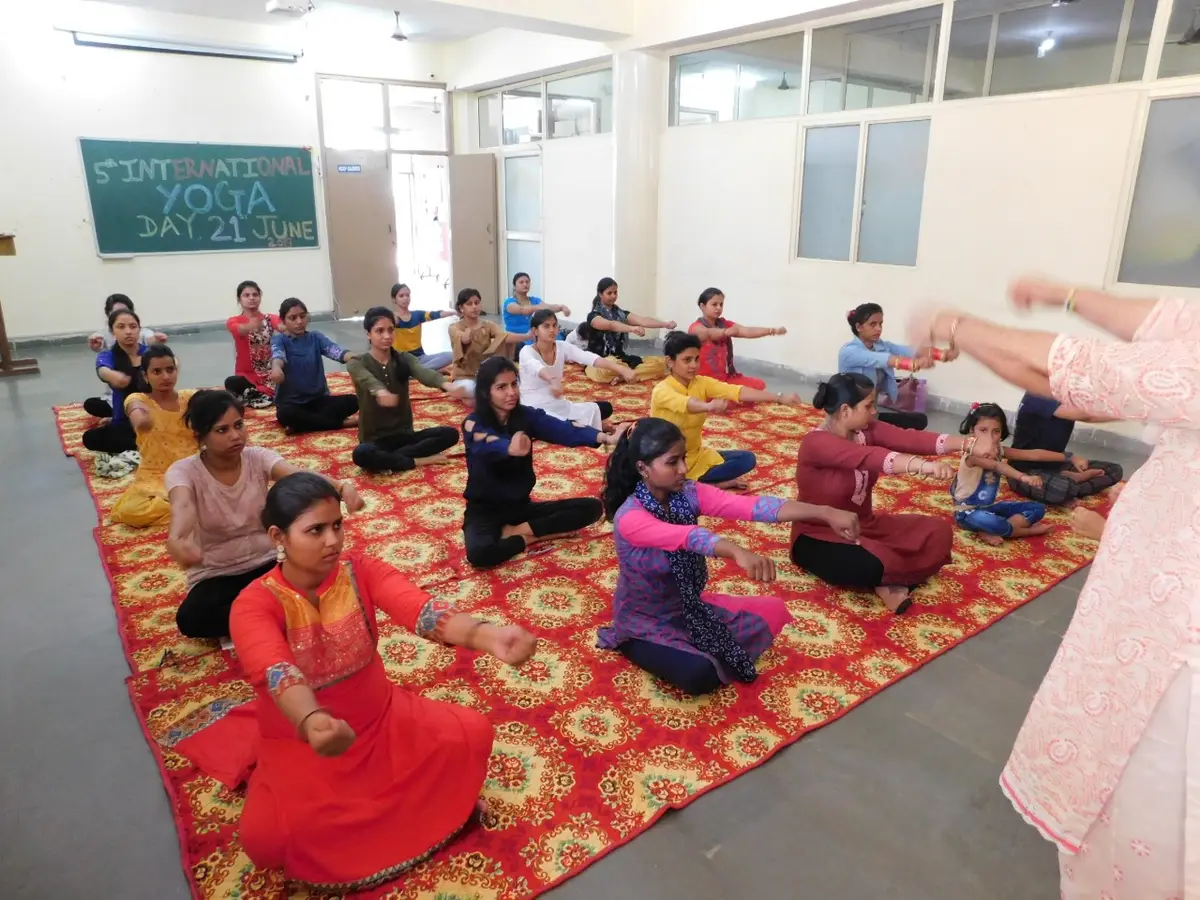 Satyug Darshan Institute of Education and Research for Girls: campus photo 8