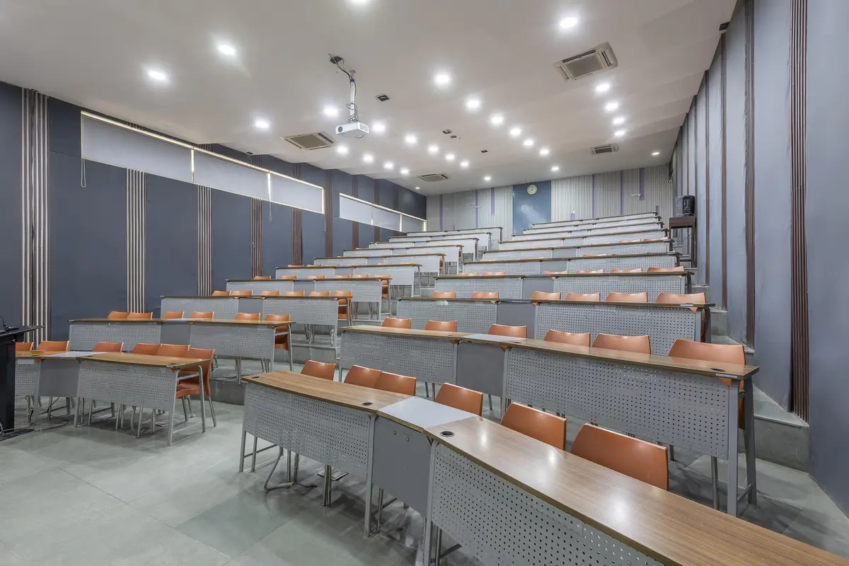 SBS campus photo 2