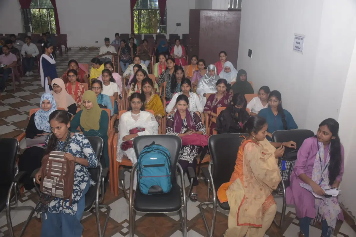 Scholars College of Education: campus photo 3