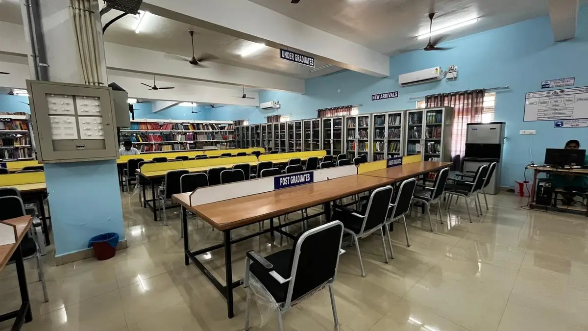 School of Rehabilitation and Behavioral Sciences: campus photo 4