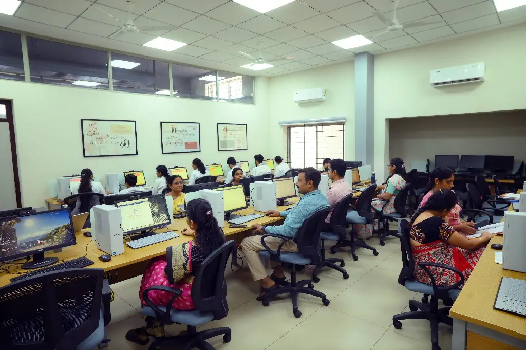 SDM Ayurvedic Medical College: campus photo 1