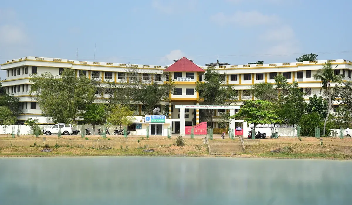 Sengamala Thayaar Educational Trust Women’s College: campus photo 1