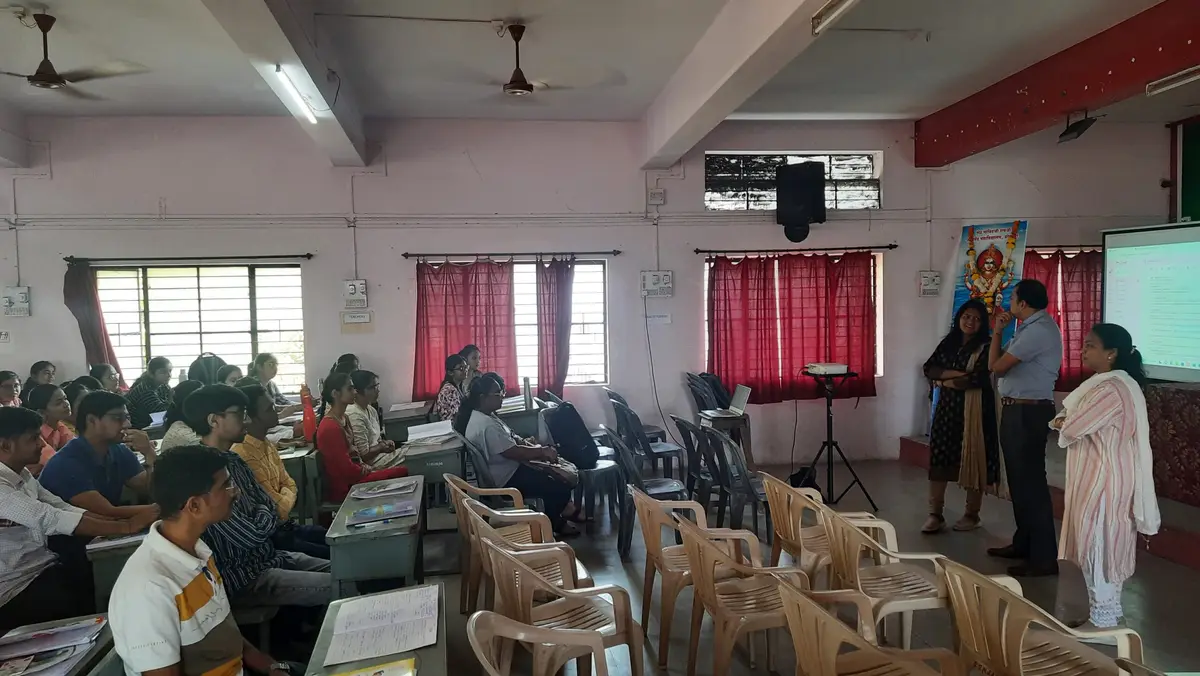 Seth Govindaji Raoji Ayur.Mahavidyalaya: campus photo 3