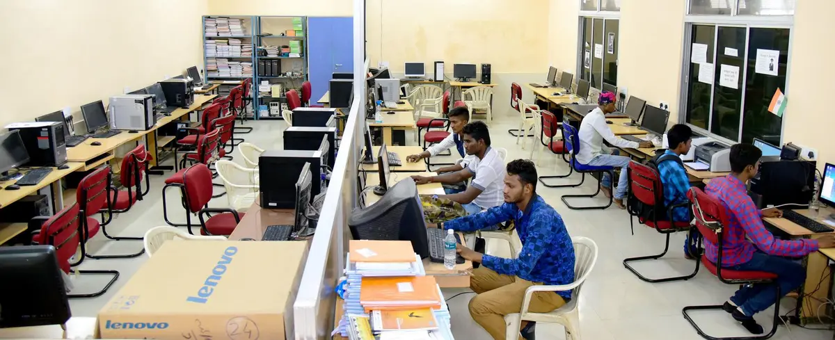 Seth R. C. S. Arts & Commerce College campus photo 6